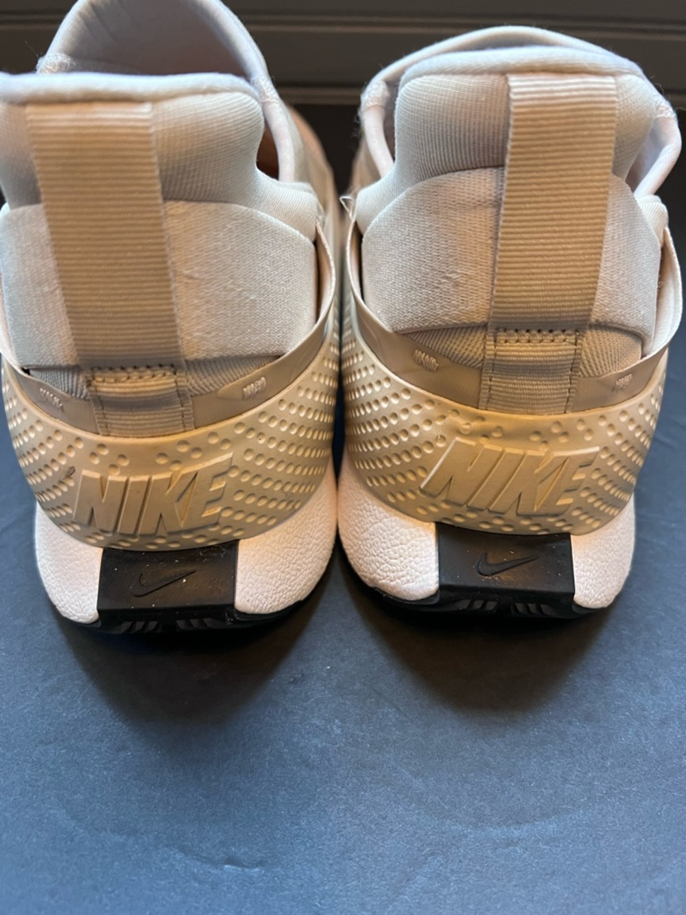 Nike Go Flyease Shoes Sanddrift Ivory White Womens Size 10.5 - Picture 6 of 10